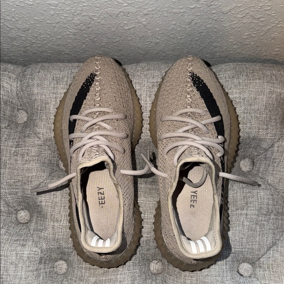 Adidas Yeezy Boost 350 V2 Slate Shoes (Without Box) - Picture 2 of 6